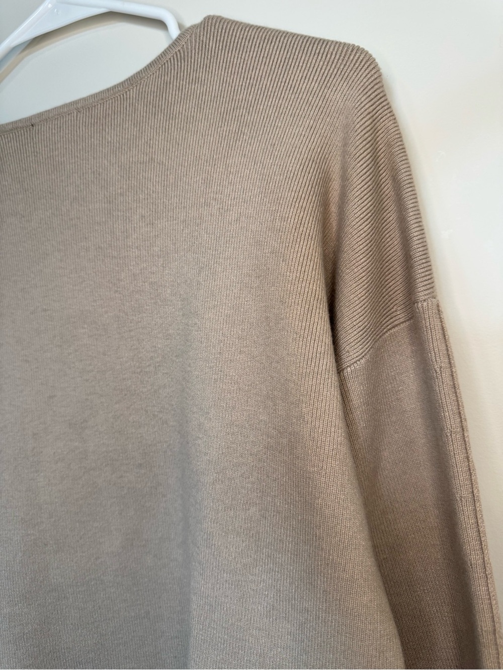RAILS Hollyn V-Neck Sweater in Heather Oatmeal S - Picture 7 of 10